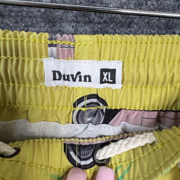 Duvin Cruising Cars Swim Trunks Mens XL Yellow Drawstring Pink Car Print Beach - Picture 3 of 13